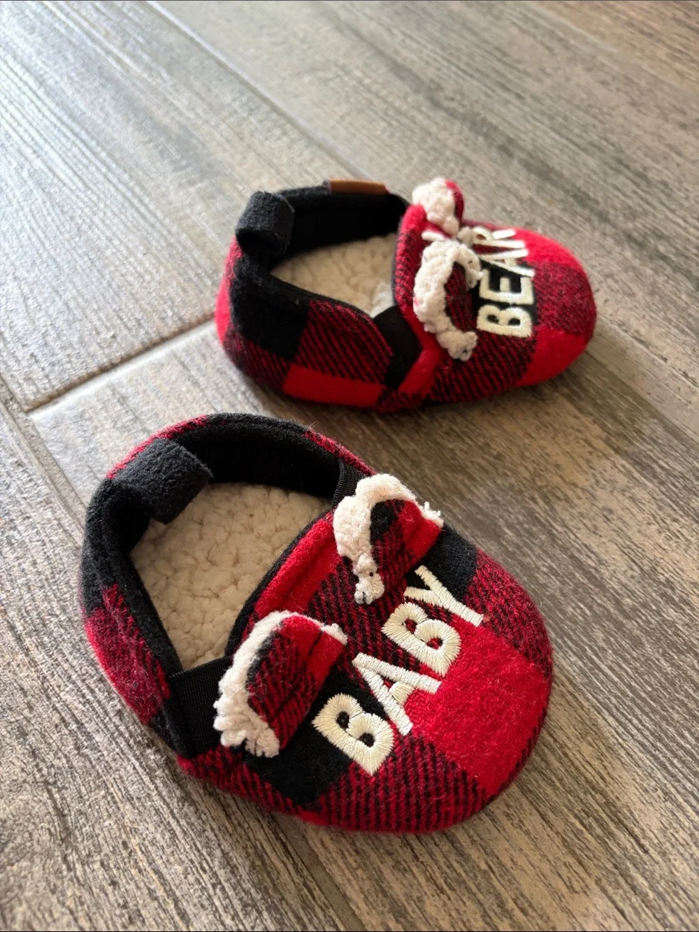 dearfoams Red and Black Plaid 'BABY BEAR' Kids Slippers